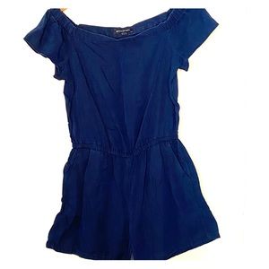 Banana Republic Denim Romper. Pockets! Size 4.